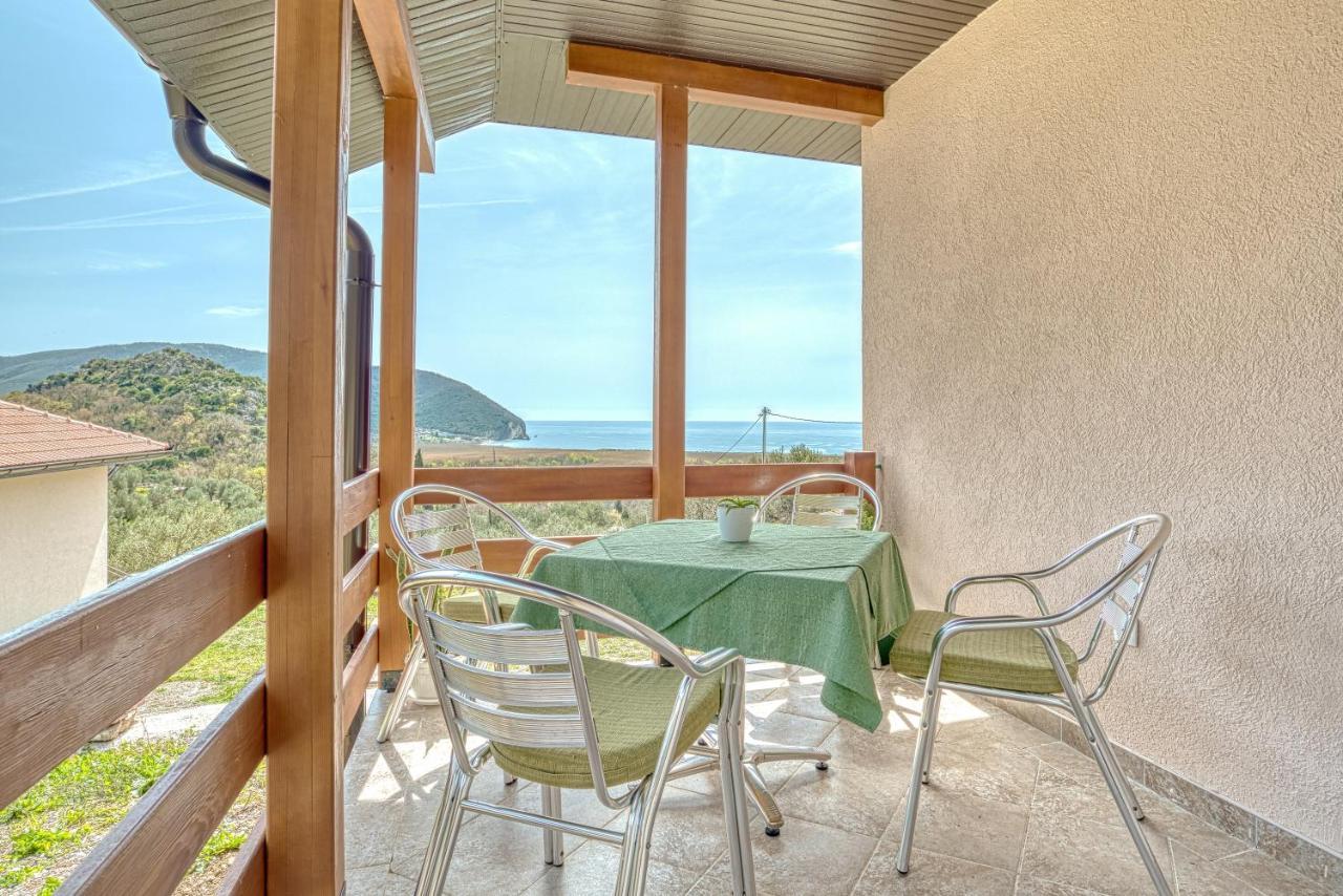 Two Bedroom House With Sea View Maj Бульярица Экстерьер фото